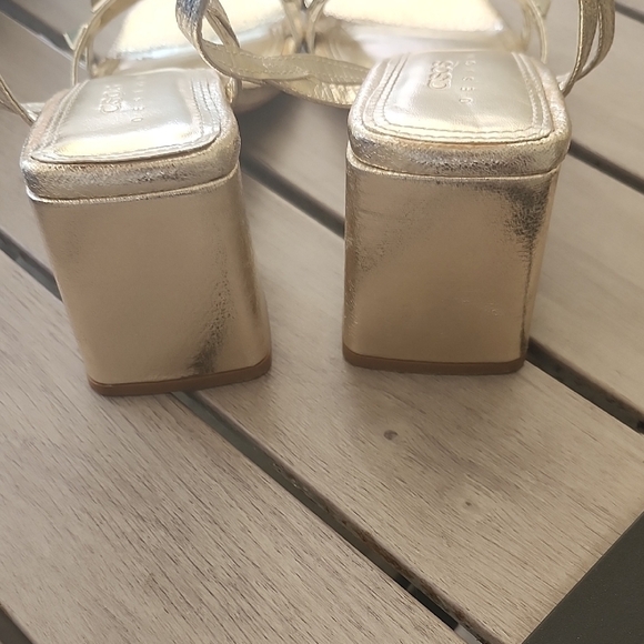 ASOS Y2k Gold Crystal Embellished Heels for Formal Occasions - Picture 6 of 10